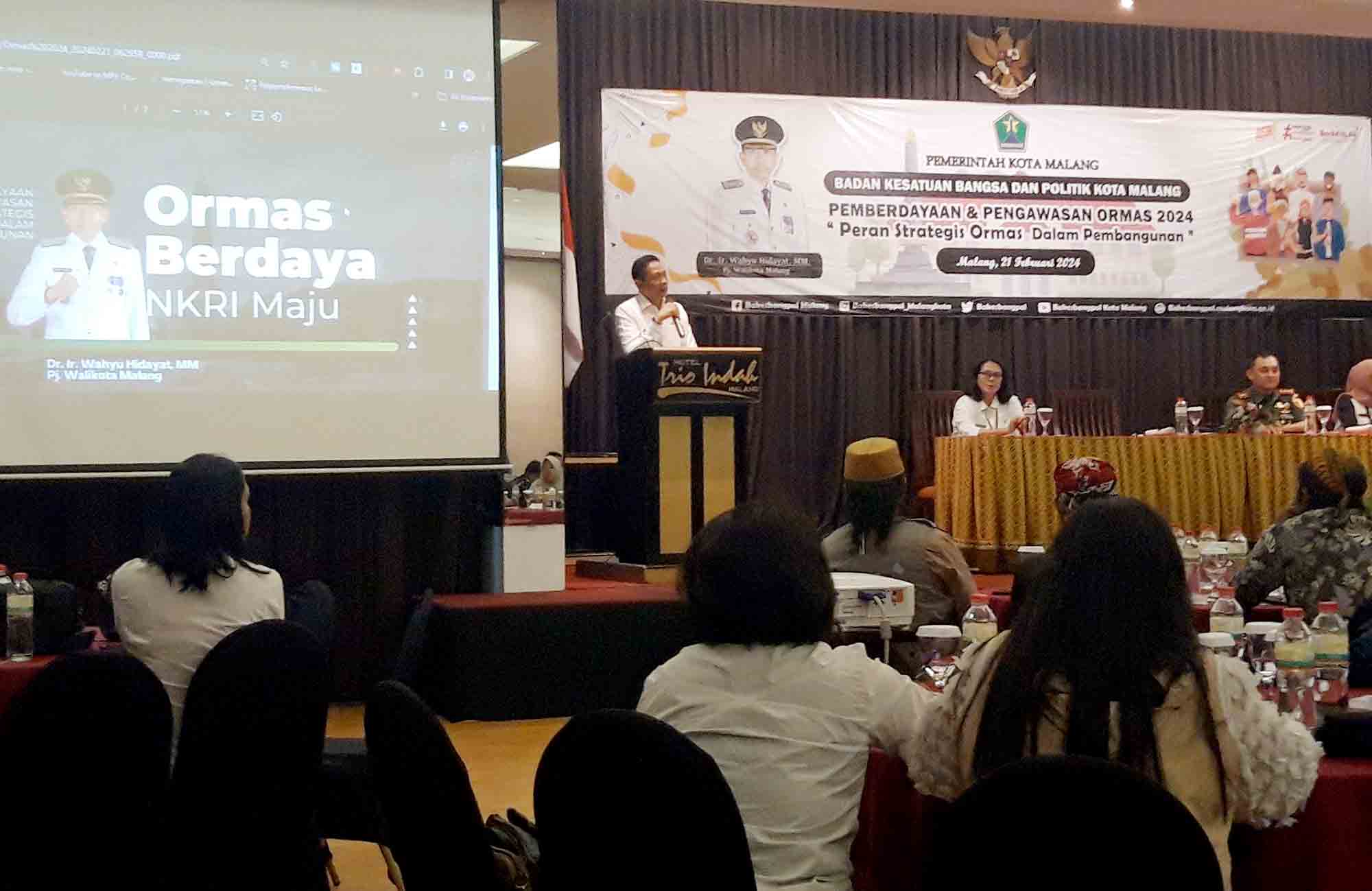 Organisasi masyarakat di Kota Malang mengikuti kegiatan pemberdayaan dan pengawasan ormas 2024 mengusung spirit peran strategis ormas dalam pembangunan, Rabu (21/2). Foto : Dok. Tugusatu.com
