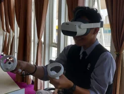 Hadirkan VR dan Robot AI, Thursina IIBS Tingkatkan Pembelajaran Santri