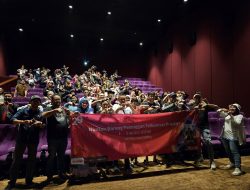 Telkomsel Ajak Pelanggan Setia Prestige di Kota Malang Nonton Bareng
