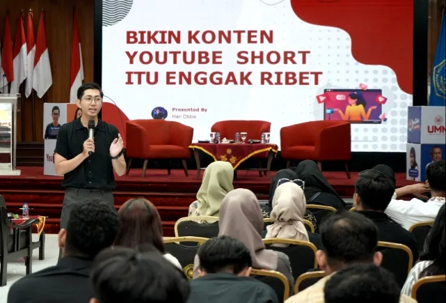 Mahasiswa Universitas Muhammadiyah Malang (UMM) antusias mengikuti YouTube Campus Day, Selasa (4/6). Foto: Dok. Telkomsel