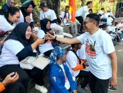 Wahyu Hidayat Cangkrukan Bareng Dulur Petugas Kebersihan