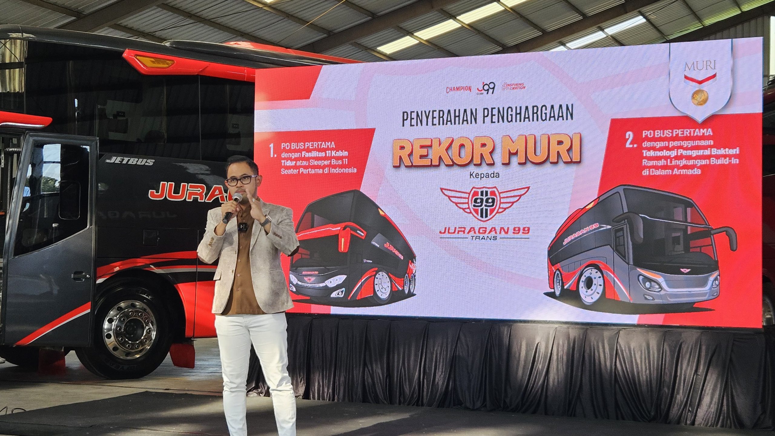 Gilang Widya Pramana di Garasi Juragan 99 Trans di Pakis, Malang, Jawa Timur, Selasa (9/7/2024). Ist