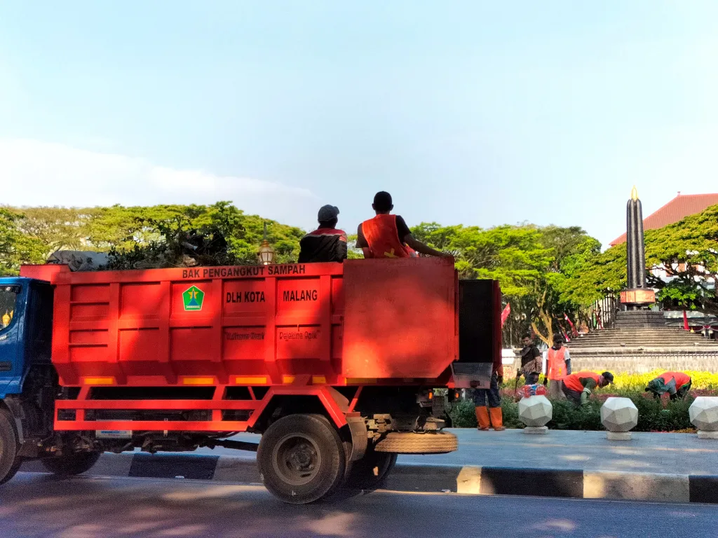 Taman kota di Alun-Alun Tugu Malang
