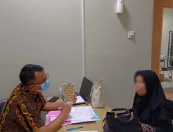 FIKES UB Beri Layanan Kesehatan Kaki dan Skrining Risiko Penyakit Kronis