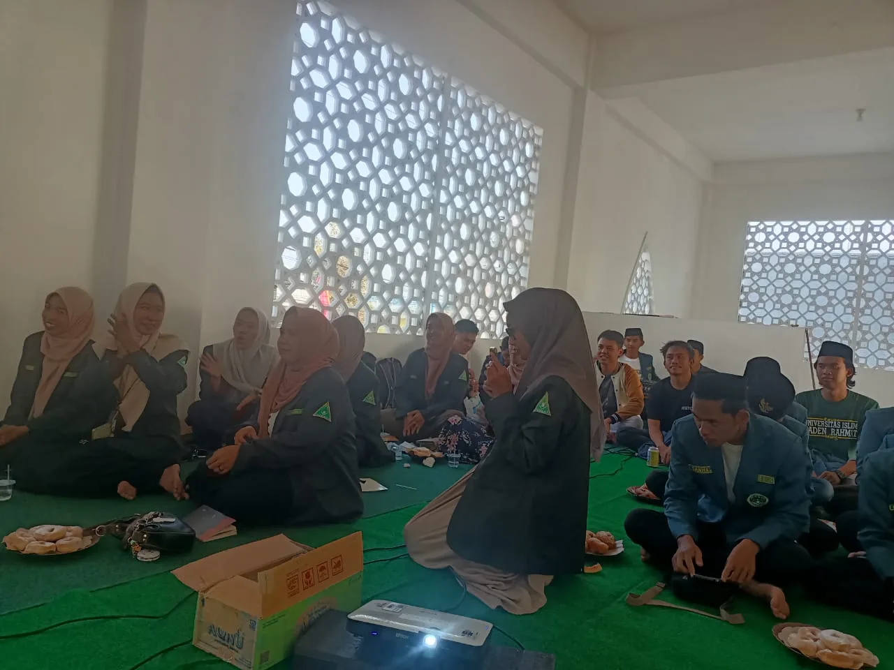 Suasana nobar Tragedi Peniwen. Istimewa