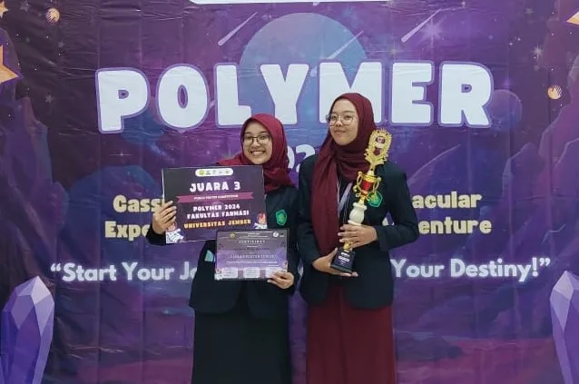 Tim Mahasiswi prodi Farmasi Universitas Islam Negeri Maulana Malik Ibrahim Malang, Hanafia Rosa Wardhani dan Jasmine Athiyya Arva M. Tugusatu/ Andhena Wisnu Wardana