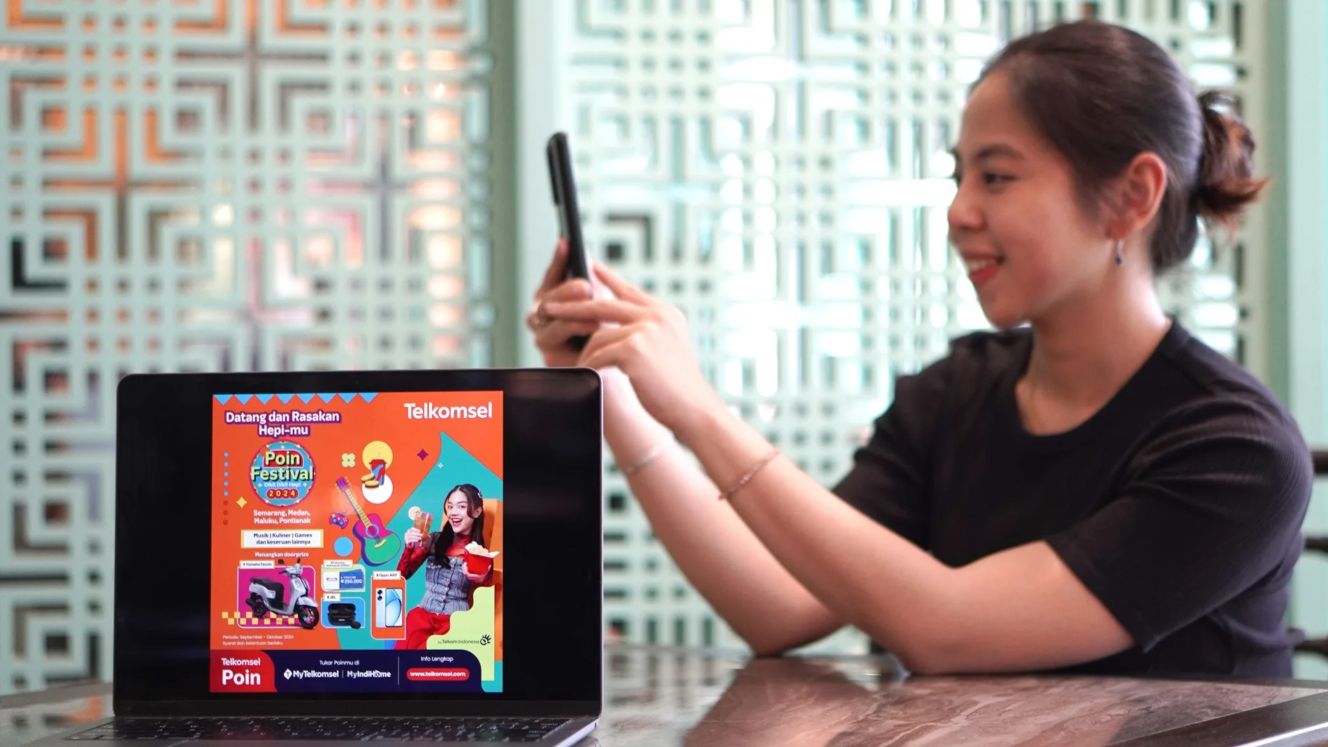 Telkomsel menggelar Poin Festival Roadshow di empat kota besar di Indonesia, yakni di Semarang, Medan, Ambon, dan Singkawang yang menjadi bagian rangkaian program loyalitas Telkomsel dalam merayakan momen hari pelanggan nasional 2024. Istimewa