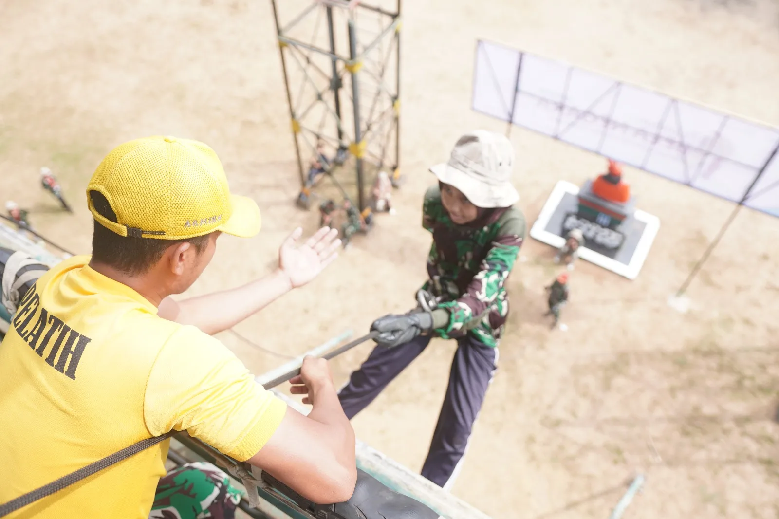 BSI Maslahat dan BSI menyelenggarakan Program Bela Negara BSI Scholarship Pelajar Makassar di Rindam Kodam VII Wirabuana, Pakatto, Bontomarannu, Gowa, Sulawesi Selatan,21-22 September 2024. Istimewa