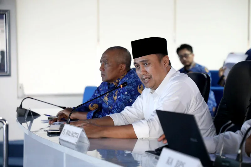 Penjabat Wali Kota Malang Iwan Kurniawan saat menghadiri rilis BPS di Ngalam Command Center (NCC) Balai Kota Malang, Selasa (1/9). Foto: Tugusatu/Dok. Prokompim Kota Malang