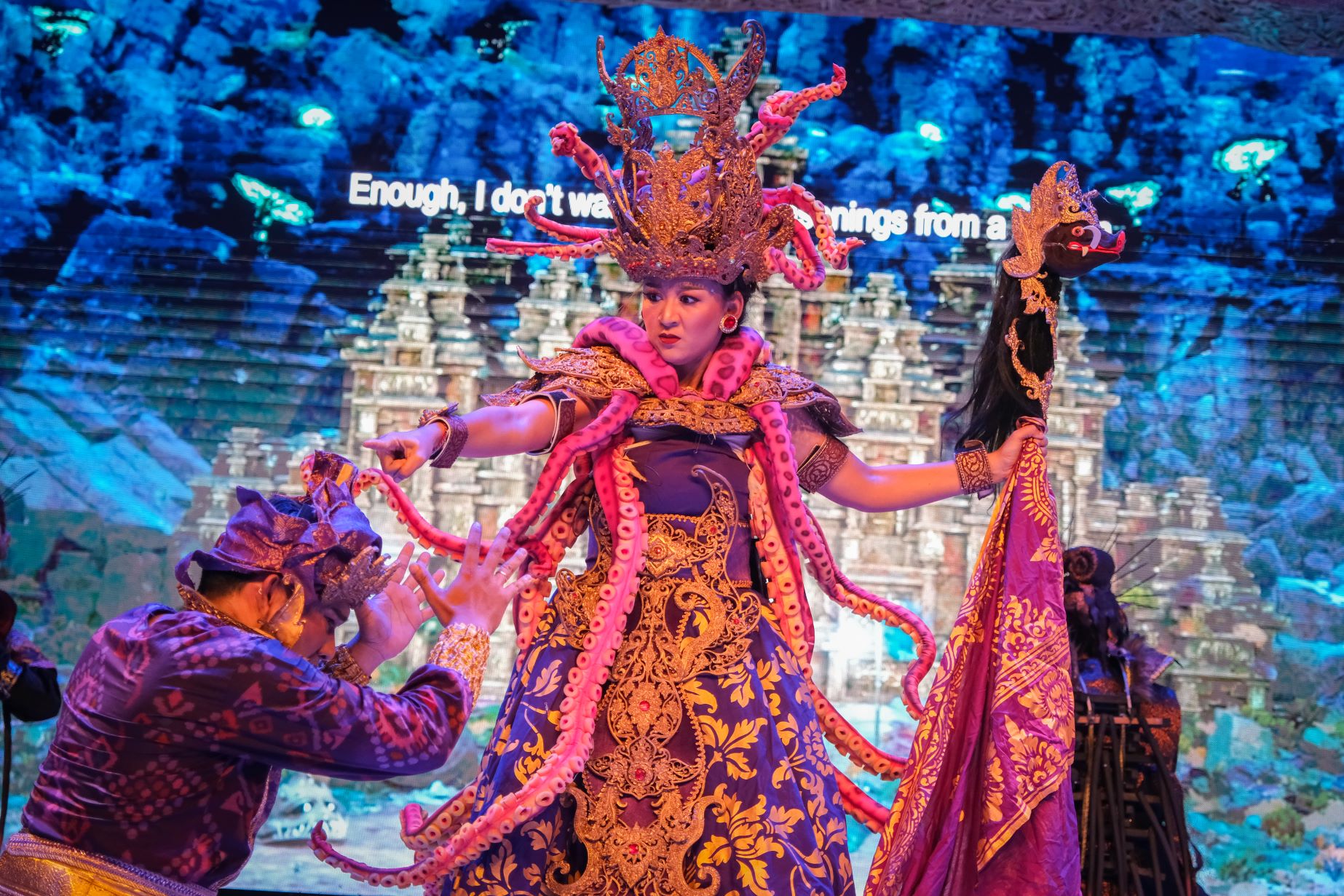 Tokoh Dewi Laut Tari Musikal “Baraong”. Istimewa 