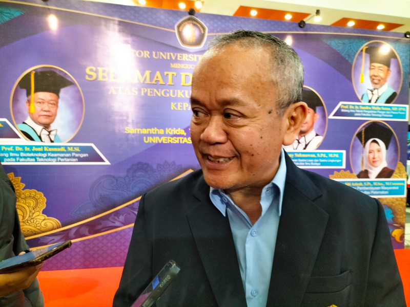 Guru besar bidang bioteknologi keamanan pangan Universitas Brawijaya (UB) Prof Joni Kusnadi. Tugusatu/Bagus Suryo