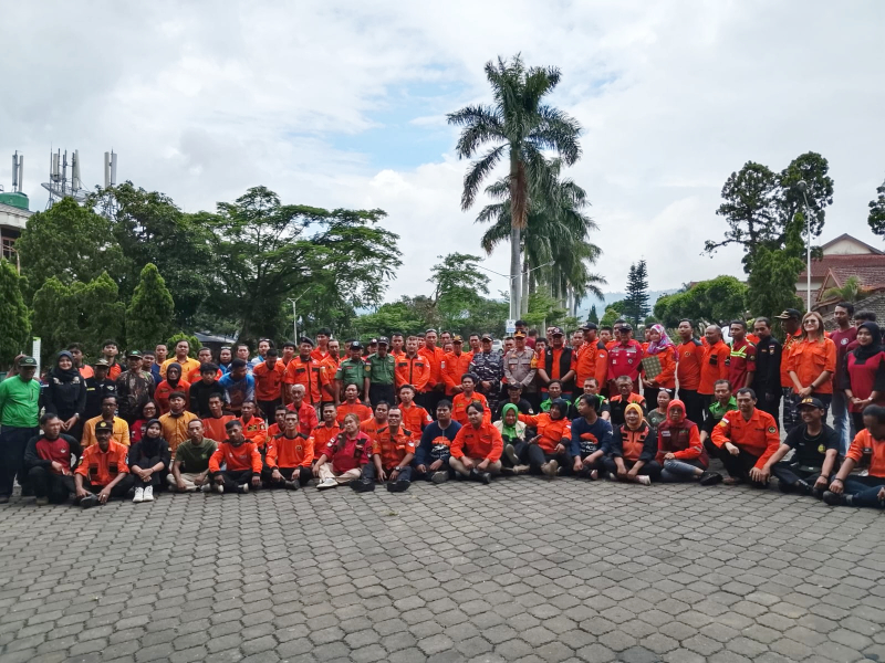 Peserta pelatihan dasar Search and Rescue (SAR) bagi potensi SAR di Kota Malang, Kabupaten Malang, dan Kota Batu.