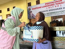 Di Bulan Ramadan, 52 Warga Sumberpucung Menerima Sembako Program Berkah Nusantara dari PLN NP UP Brantas