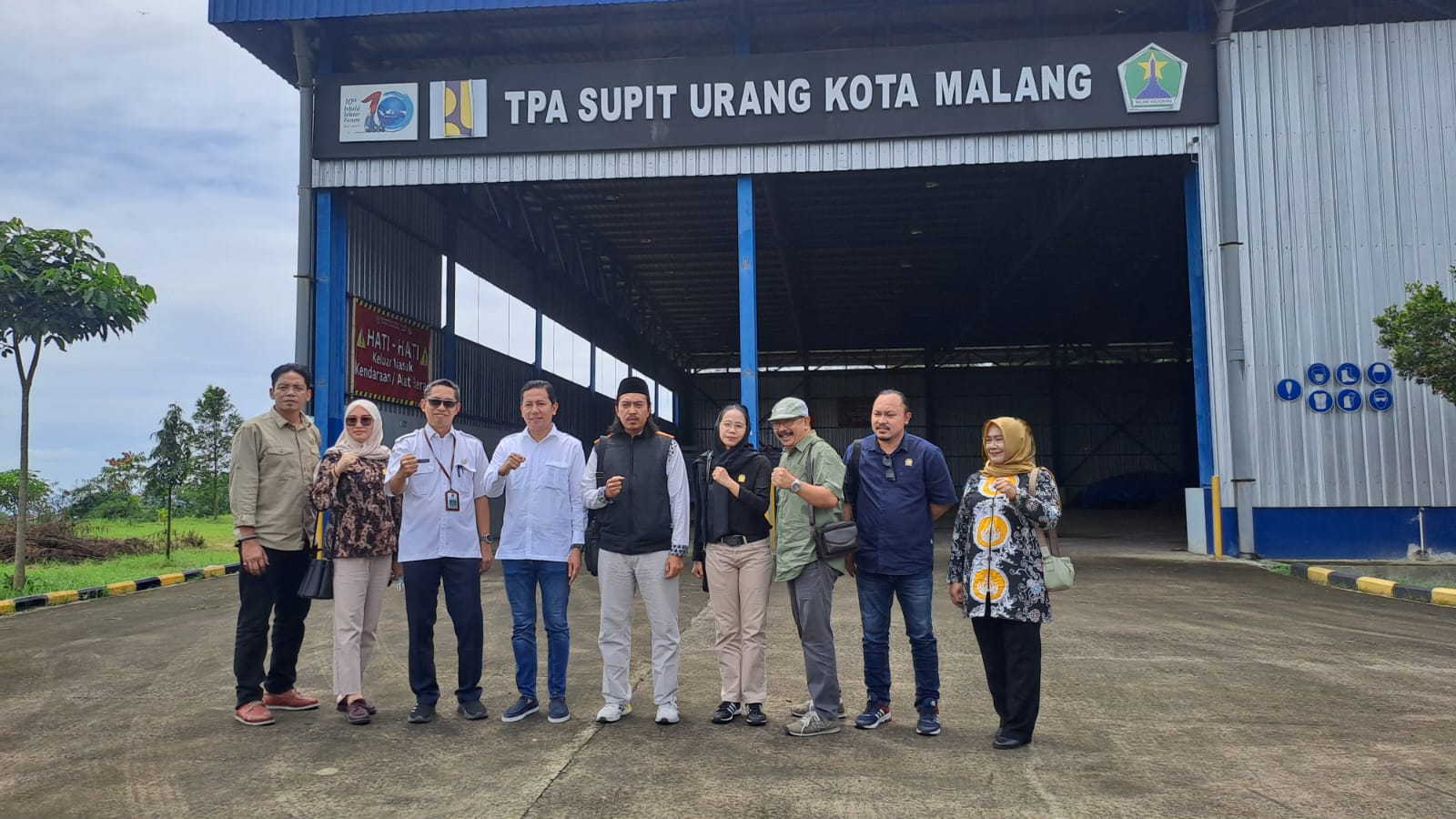 Komisi C DPRD Kota Malang melakukan pengawasan atas kinerja TPA Supit Urang, Rabu (22/1). Foto: Tugusatu/ist
