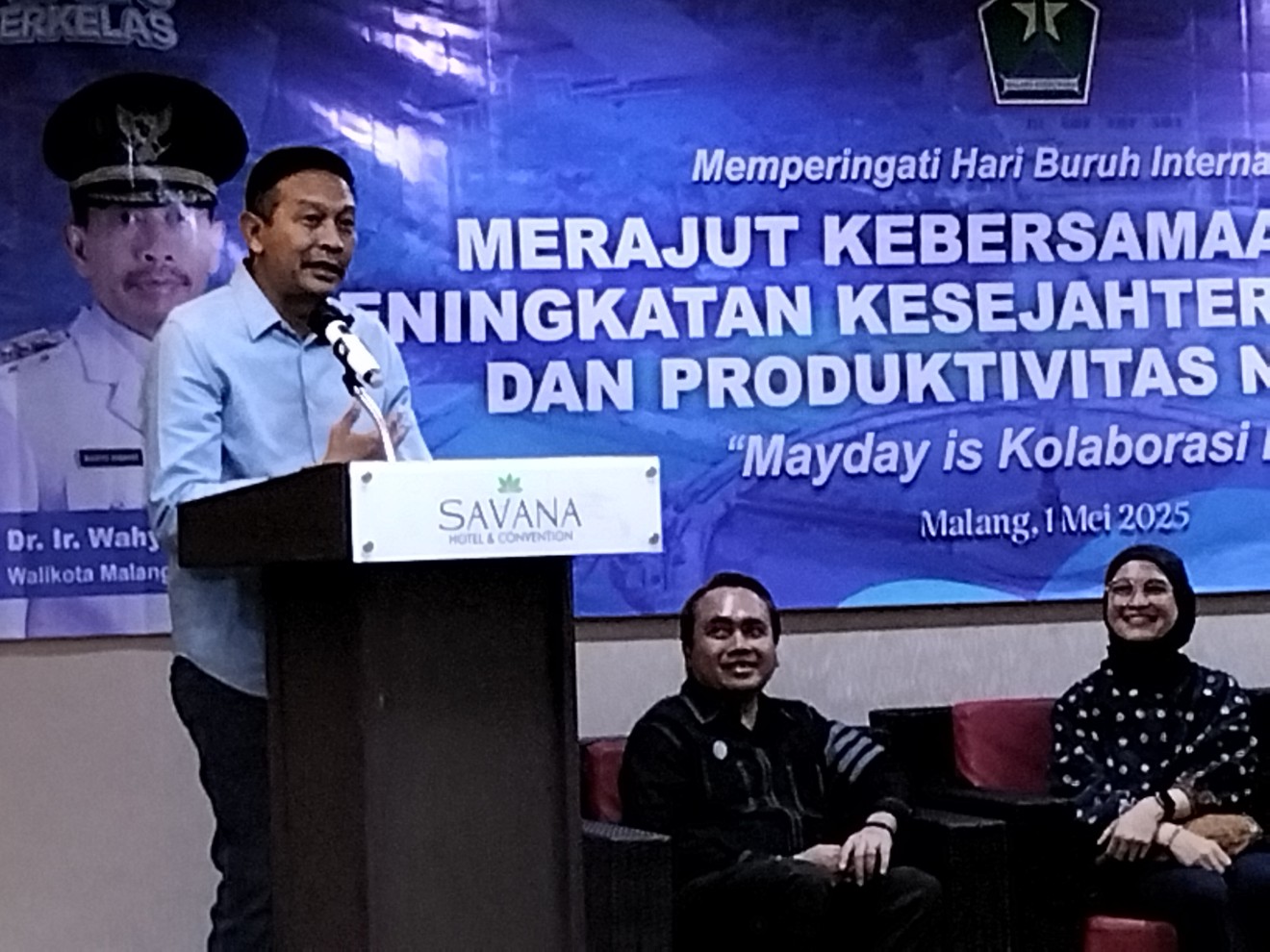 Wali Kota Malang Wahyu Hidayat saat memperingati Hari Buruh Internasional. Foto: Tugusatu/Bagus Suryo