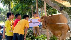 PT PLN Nusantara Power Unit Pembangkitan Brantas (PLN NP UP Brantas) menyalurkan hewan kurban memperingati Hari Raya Iduladha 1446 H. Foto: Dok PLN NP UP Brantas