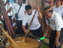 Masyarakat Desa Tulungrejo Lestarikan Merti Bumi, Njenang Bareng Gaungkan Persatuan