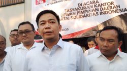 Agus Mulyono Herlambang, Calon Ketua Umum DPP PSI, melakukan blusukan di DPD PSI Kota Malang, Rabu (16/7/2025). Foto: Tugusatu/ist