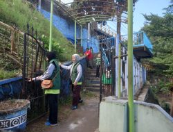 Gotong Royong Bersihkan Sungai Pemuncak Festival Kali Brantas #4