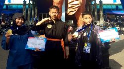 Kontingen pencak silat SMPN 2 Sumberpucung, Kabupaten Malang, Revi Firmansyah dan Syava Eyleen, meraih medali emas Solo Kreatif Putra dan Putri dalam ajang Malang Championship 5 Tahun 2025 di GOR Ken Arok, Kota Malang, Sabtu (19/7) dan Minggu (20/7). Foto: dok SMPN 2 Sumberpucung