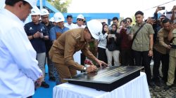 Wali Kota Malang, Dr. Ir.Wahyu Hidayat, MM meresmikan Sistem Penyediaan Air Minum (SPAM) Bango Tahap 1 yang memiliki kapasitas 200 liter per detik, Selasa (5/8). Foto: Dok Bagian Prokompim Kota Malang