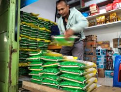 Penjualan Beras SPHP di Pasar Tradisional Lesu