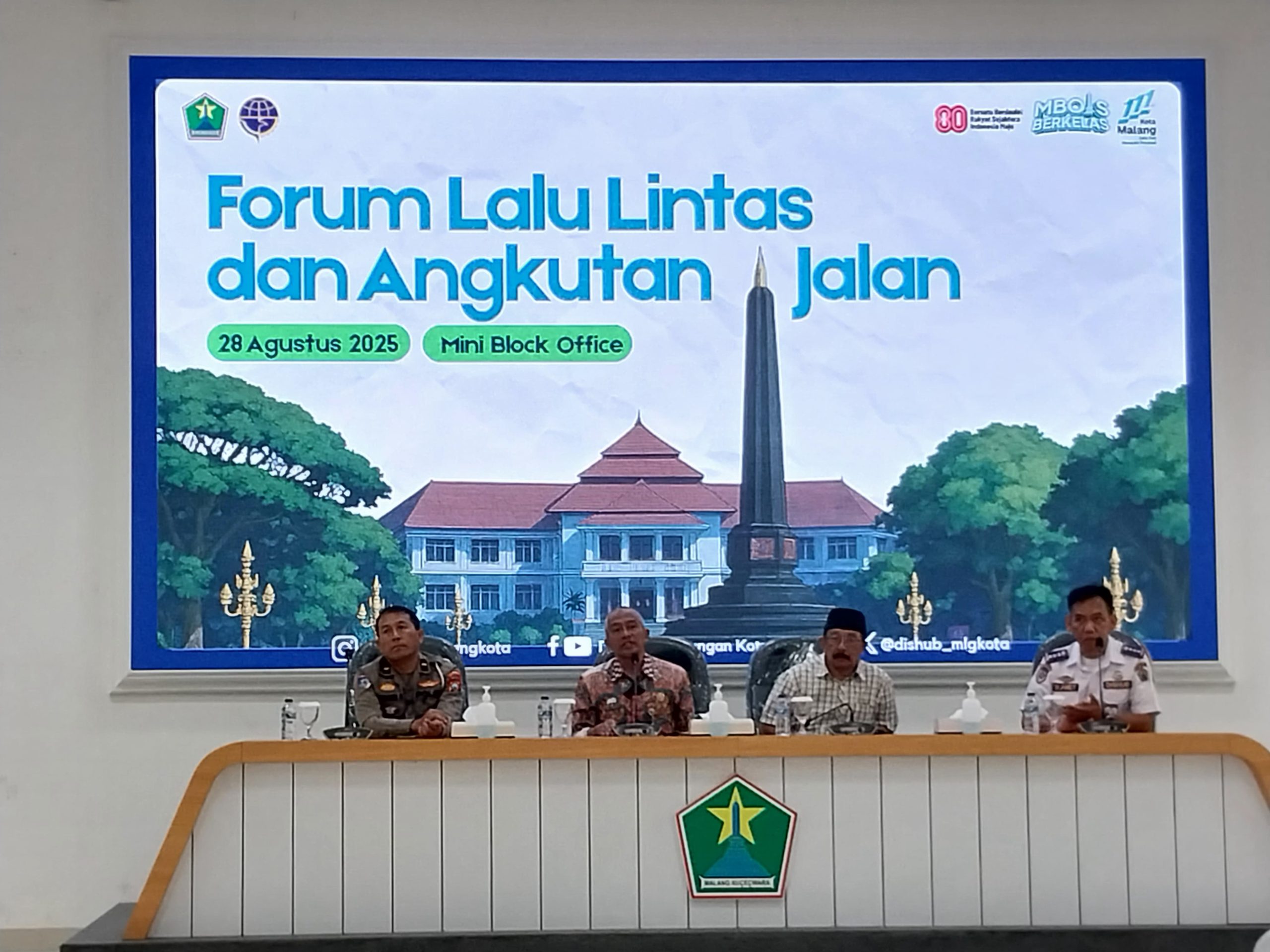 Forum lalu lintas dan angkutan jalan Kota Malang memberikan masukan untuk kebijakan mengurangi beban lalu lintas perkotaan. Foto: Tugusatu/Maghfirotul Hasanah
