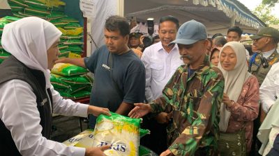 Gubernur Jatim Pastikan Stok Beras Melimpah, Distribusi SPHP Lancar