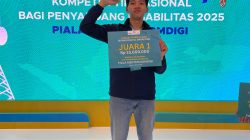 Mahasiswa Fakultas Ilmu Komputer Universitas Brawijaya (FILKOM UB), Dandy Budhi Prasetyo, mahasiswa difabel (madif) tuli dari Program Studi (Prodi) Sistem Informasi (SI) angkatan 2021. Istimewa