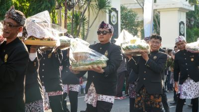 Kemeriahan Festival Adat Budaya Nusantara ke V di Kabupaten Lamongan. Foto: Tugusatu/Ahmad Yakub