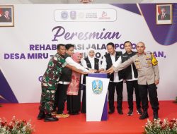Pak Yes Dampingi Gubernur Jatim Resmikan Jalan Miru-Jugo