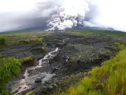 Erupsi Semeru Hari Ini: Kolom Abu 2.000 Meter, Awan Panas Meluncur 7 Km