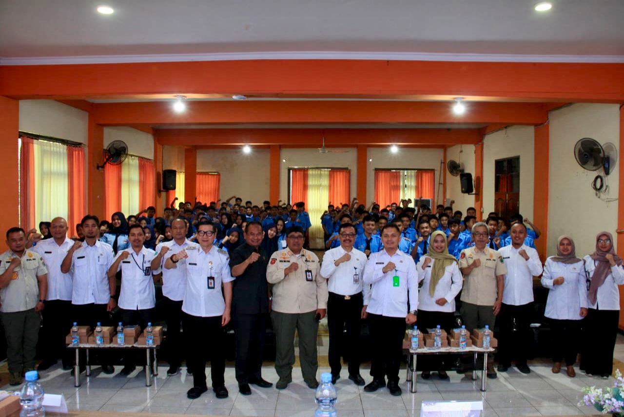 Satpol PP Goes to School wujudkan lingkungan sekolah yang sehat.