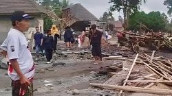 Situasi Terkini Gunung Semeru: 187 Pendaki Sudah Dievakuasi, Jalur Pendakian Ditutup