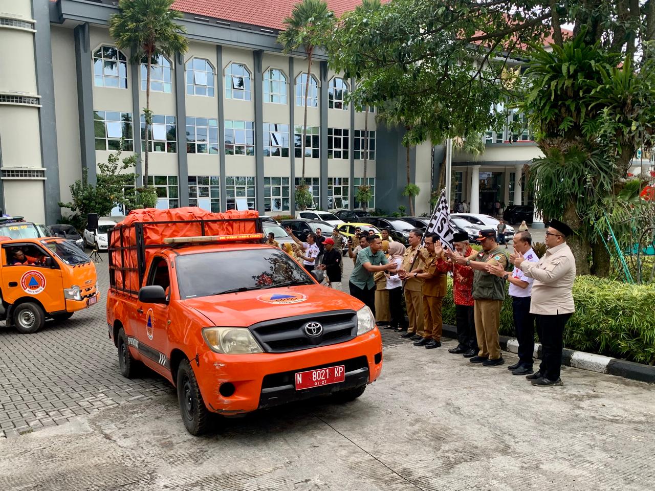 Bantuan masyarakat kota batu