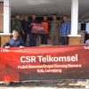 Hadir Dampingi Masyarakat, Telkomsel Salurkan Bantuan CSR Korban Semeru di Lumajang
