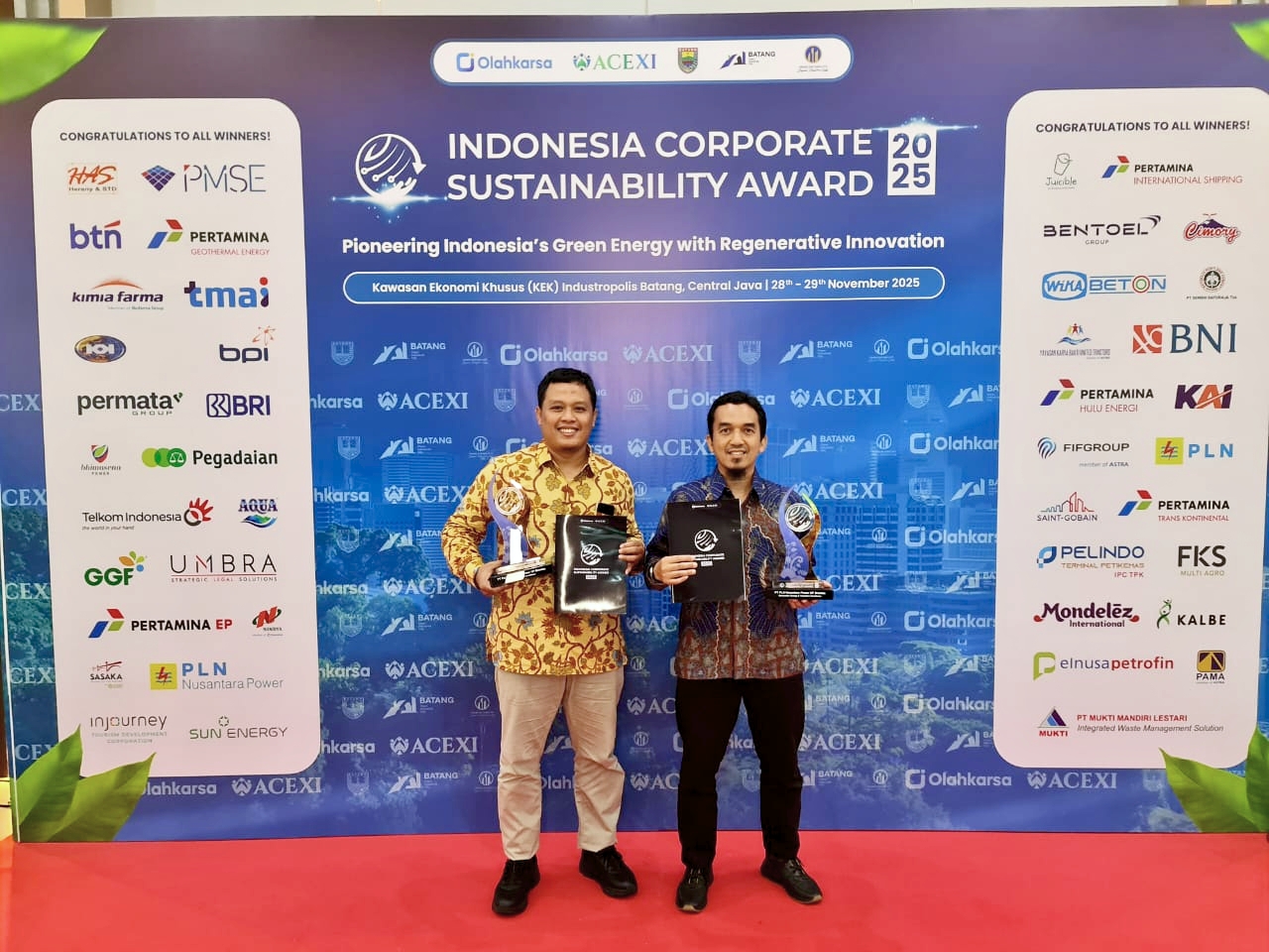 PT PLN Nusantara Power Unit Pembangkitan Brantas (PLN NP UP Brantas) meraih dua penghargaan pada ajang Indonesia Corporate Sustainability (ICS) Award 2025. Foto: Dok. PLN NP UP Brantas