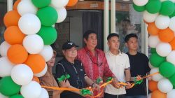 Pemotongan pita peresmian Grand Opening Dapur Pilihan Rakyat, Jl Ciliwung No. 55 Kota Malang, Sabtu (31/1/2026). Istimewa