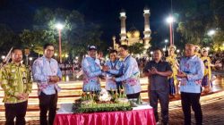 Wali Kota Malang Wahyu Hidayat meresmikan Alun Alun Merdeka Malang. Foto: Tugusatu/Maghfirotul Hasanah