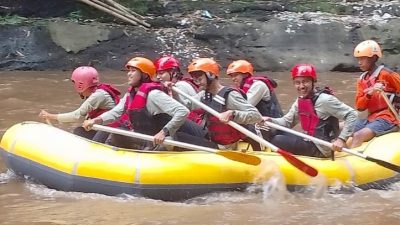 Poltekkes Kemenkes Malang Gembleng 223 Mahasiswa RMIK di Lembah Karangduren