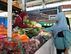 Penjualan Sayur Meningkat Awal Ramadan di Kota Malang