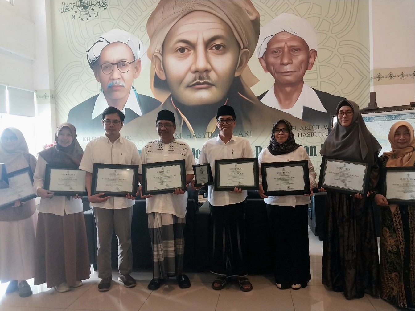 Delapan dosen Unisma meraih penghargaan dari Lembaga Pendidikan Tinggi Nahdlatul Ulama (LPTNU) di ajang LPTNU Award 2026. Foto: Tugusatu/Maghfirotul Hasanah