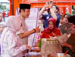 Meriah! 1.447 Porsi Nasi Boran Dibagikan Gratis di Lamongan, Ini Alasannya