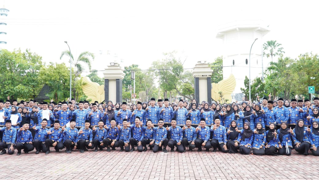Aparatur sipil negara Pemkab Lamongan diminta hemat energi. Foto: Tugusatu/Ahmad Yakub/ist