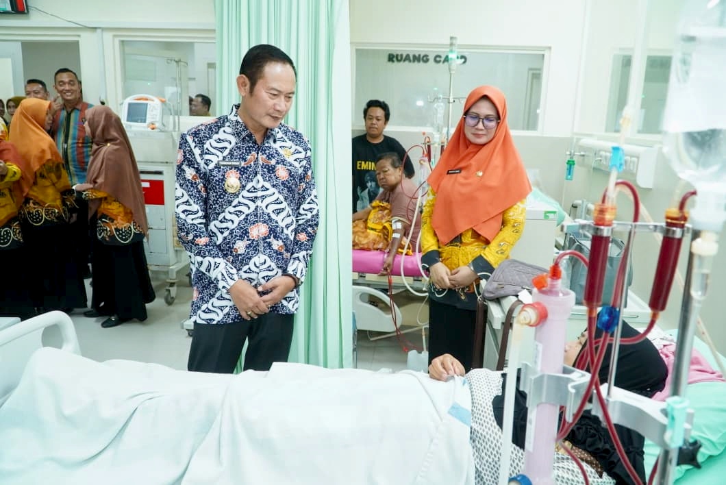 Bupati Lamongan Yuhronur Efendi meresmikan tiga unit layanan kesehatan baru di RSUD Ngimbang dalam rangkaian Hari Jadi Lamongan (HJL) ke 457 Tahun 2026, Kamis (21/5). Foto: Tugusatu/Ahmad Yakub/ist
