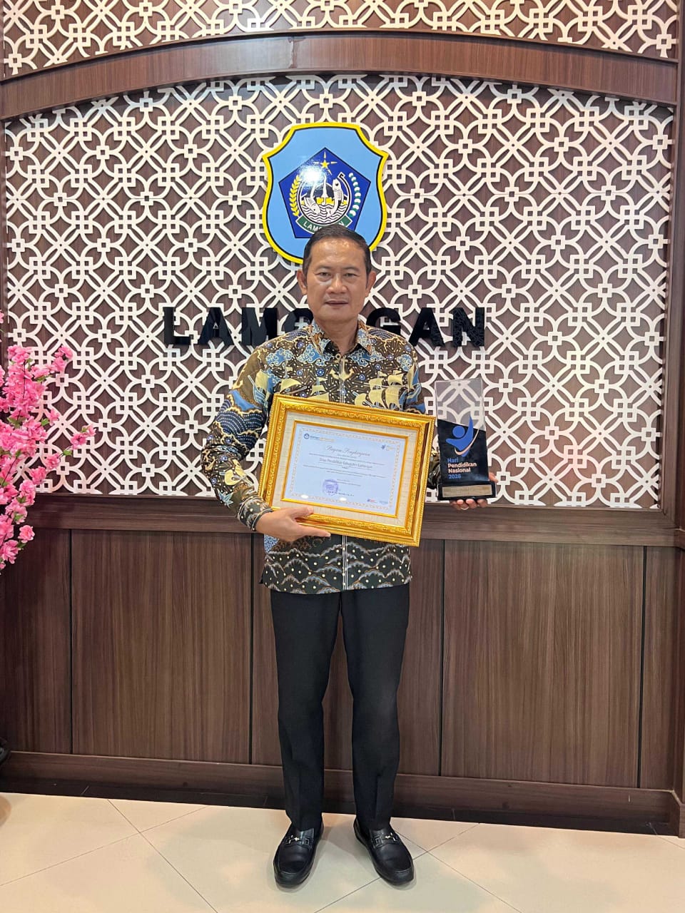 Bupati Lamongan Yuhronur Efendi. Foto: Tugusatu/Ahmad Yakub/ist
