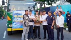 Bupati Lamongan Berangkatkan Ekspor Produk UMKM