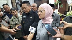 Ketua DPRD Kota Malang, Amithya Ratnanggani Sirraduhita dan Wali Kota Malang Wahyu Hidayat usai rapat paripurna di gedung dewan, Rabu (24/6/2026). Foto: Tugusatu/Bagus Suryo
