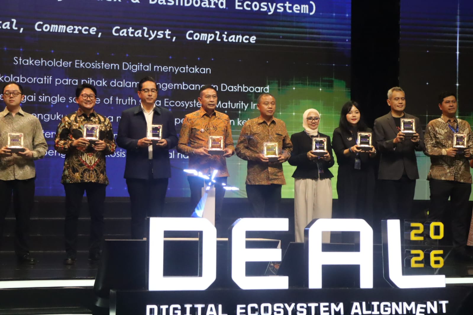 Wali Kota Malang Wahyu Hidayat turut mendeklarasikan komitmen memperkuat agenda nasional untuk mencapai transformasi dan kematangan ekosistem digital Indonesia pada forum Digital Ecosystem Alignment (DEAL) 2026 di Jakarta, Selasa (23/6). Foto: Bagian Prokompim Kota Malang