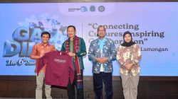 Bupati Lamongan Yuhronur Efendi saat menerima kunjungan 162 partisipan 6th Summer School 2026 Sekolah Pascasarjana Universitas Airlangga dari 43 negara. Foto: Tugusatu/Ahmad Yakub/ist